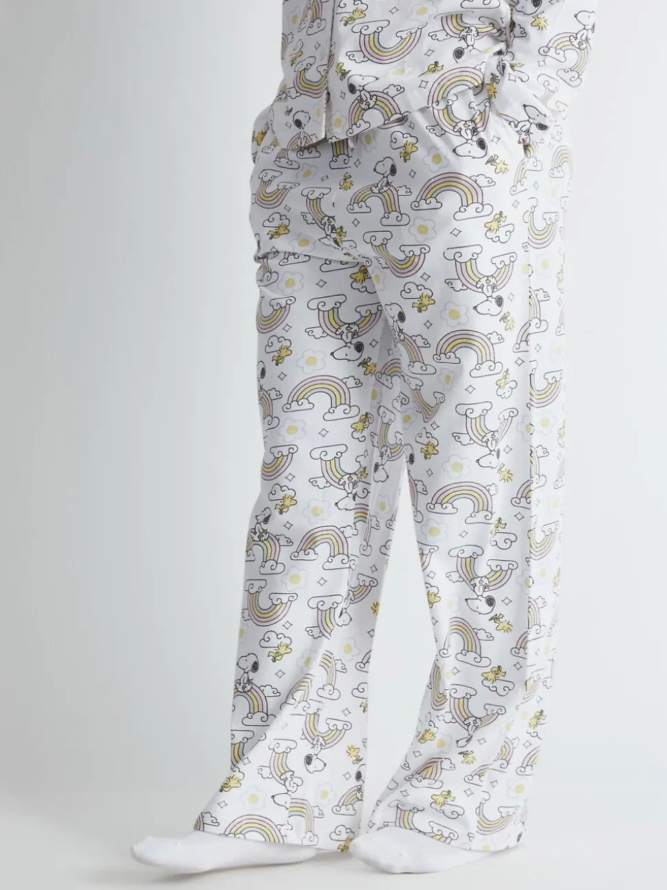 Skinnydip Peanuts x Skinnydip Snoopy Rainbow Print Pyjama Set in Ecru