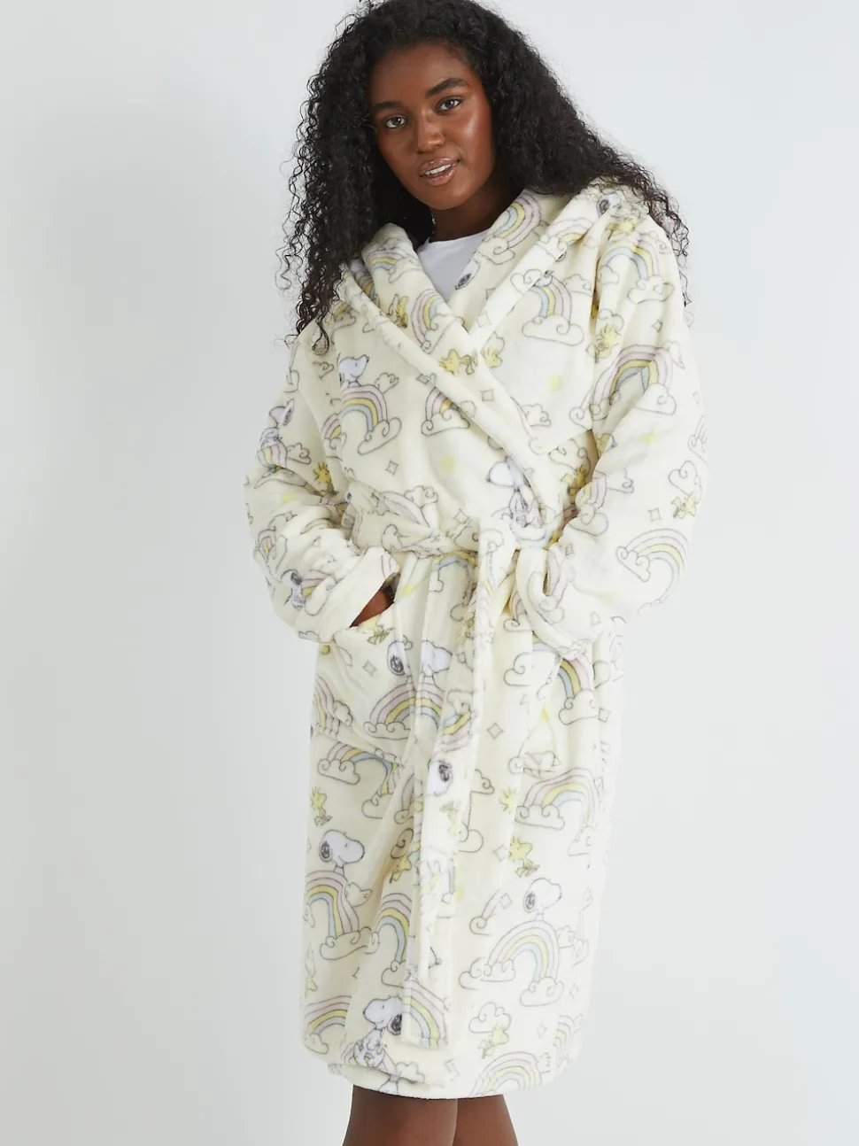 Skinnydip Peanuts x Skinnydip Snoopy Rainbow Print Dressing Robe