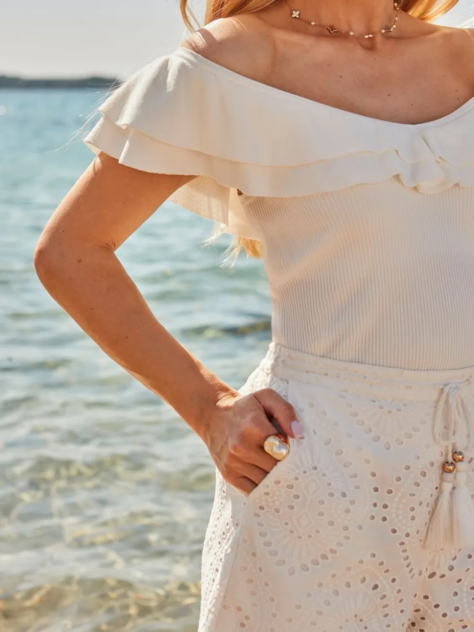 Sosandar Broderie Anglaise Shorts