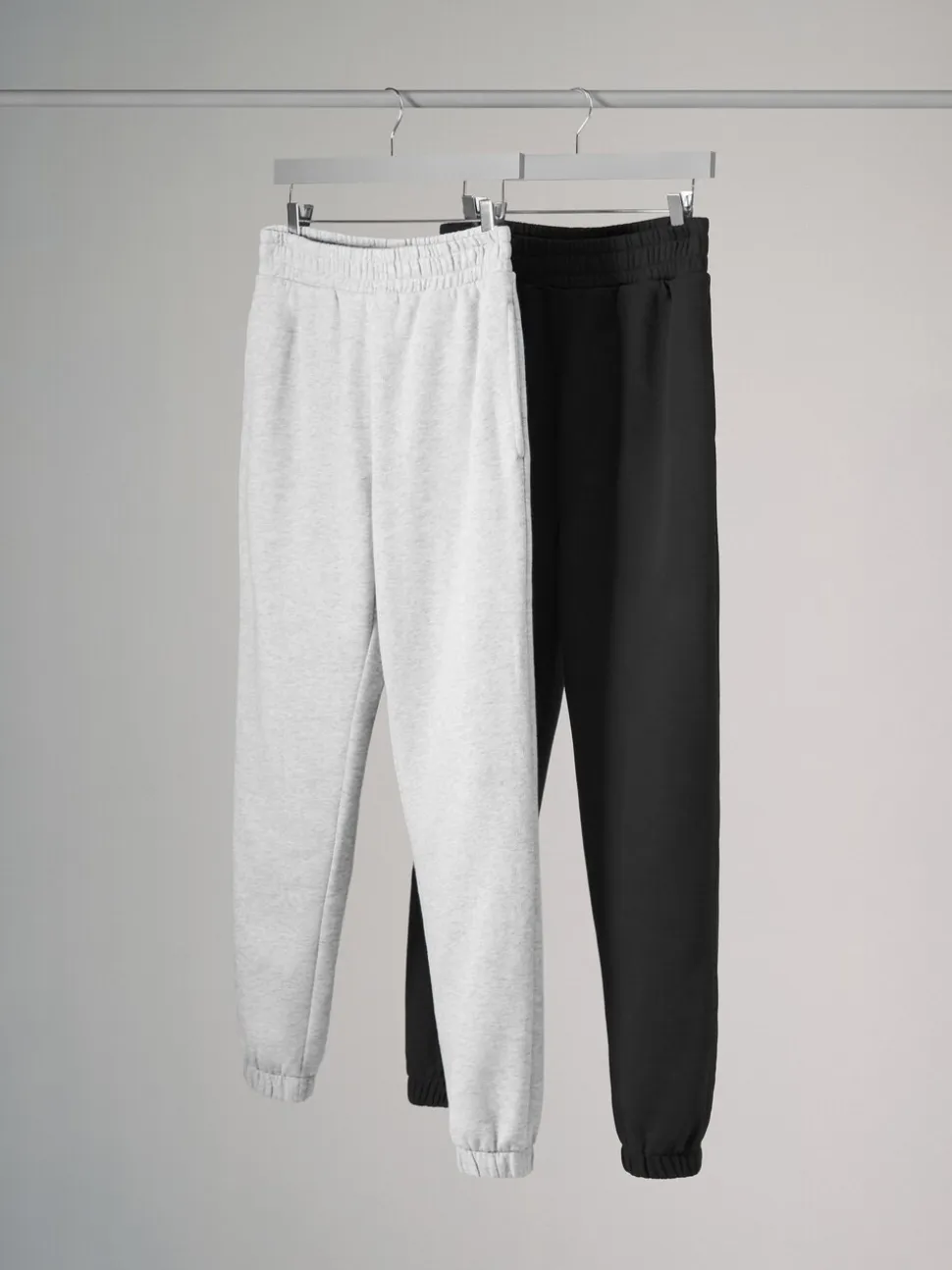 The Set 2 Pack Sweat Cuffed Joggers