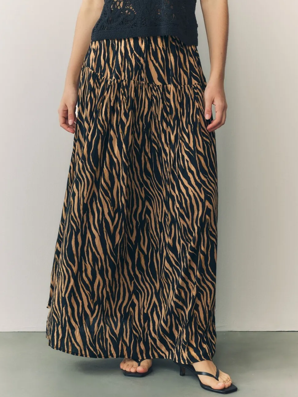 Tijgerprint - Maxirok met getailleerde taille