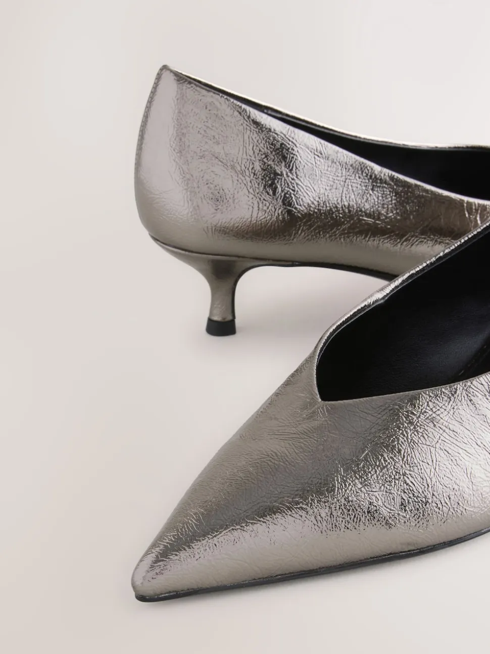 Tin - Puntige lage naaldhakken schoenen