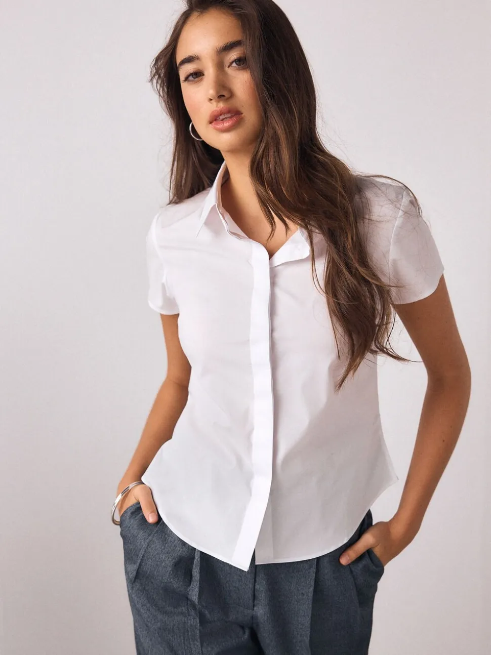 Wit - Fitted Stretch Essential Short Sleeve Shirt