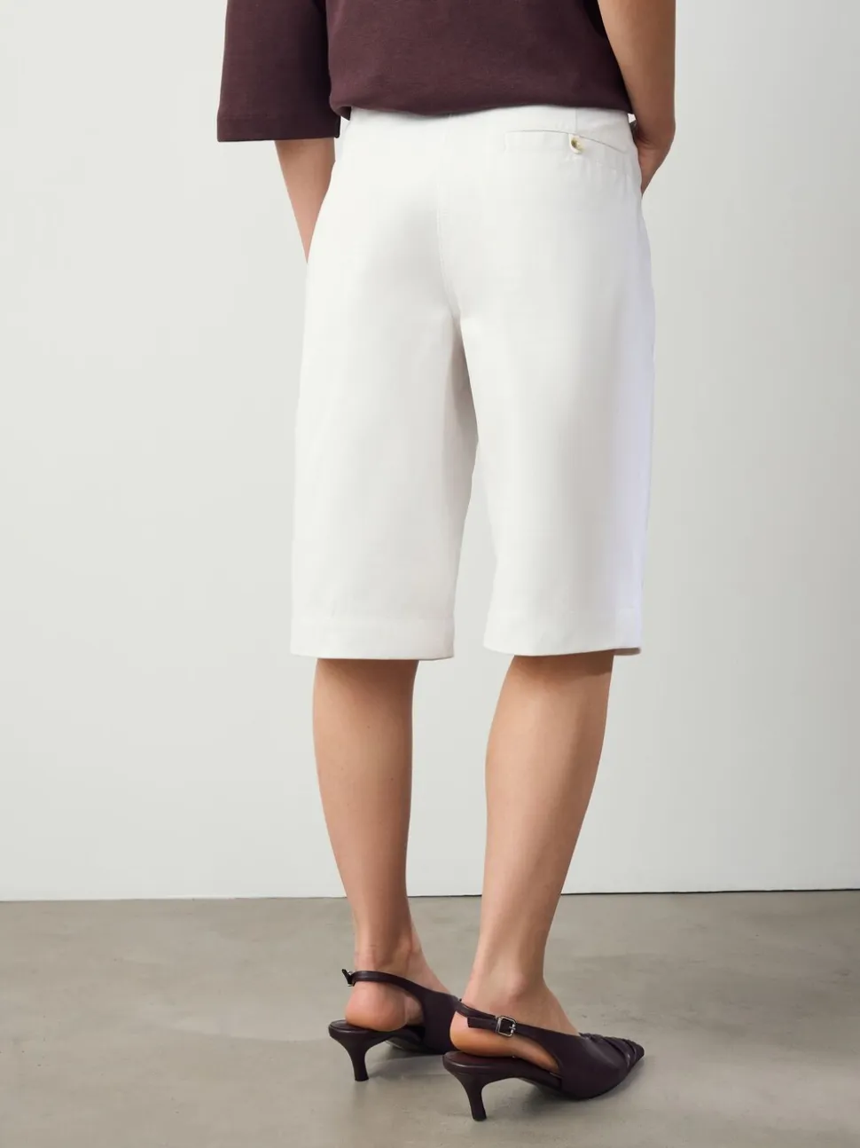 Wit - Knielange short