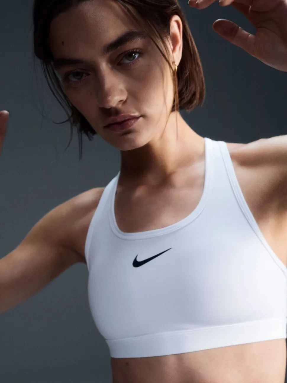 Wit - Nike Swoosh sportbeha met vulling en medium ondersteuning