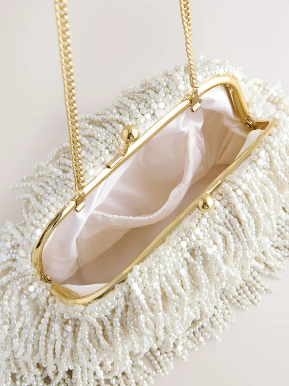Wit - Pearl Effect Embellished Fringe Clutch Bag