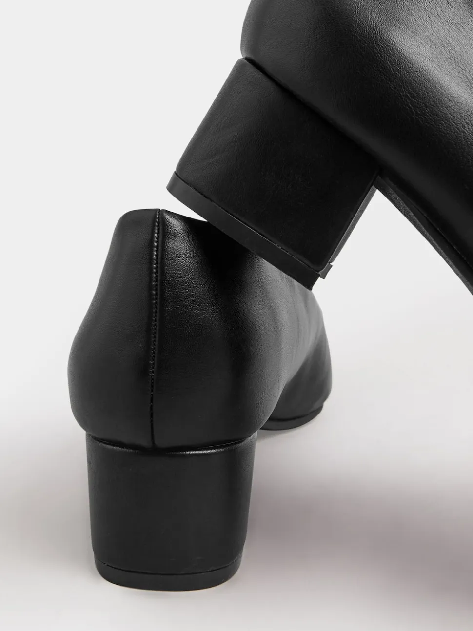Yours Curve - Imitatieleren pumps met blokhak in extra wijde EEE-pasvorm
