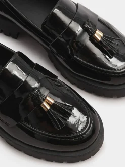 Yours Curve - Wijde lakleren loafers met kwastjes
