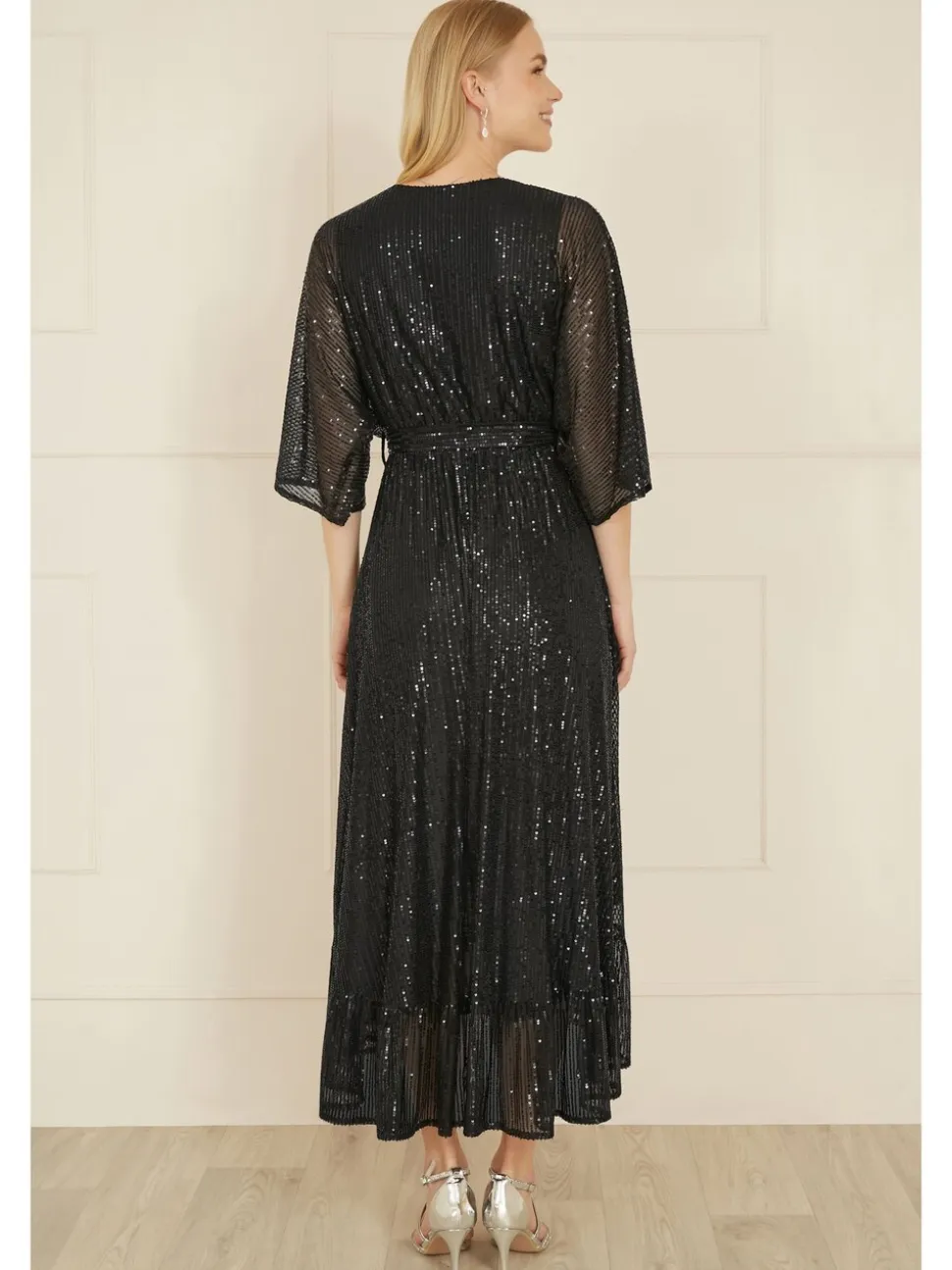 Yumi Midi wikkeljurk met kimono en pailletten