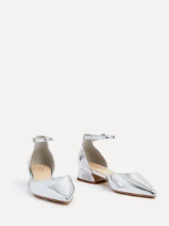 Zilver - Linzi Dolly pumps met lage blokhak en wijde pasvorm