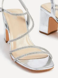 Zilver - Linzi Kira sandalen met bandjes met stras en blokhak