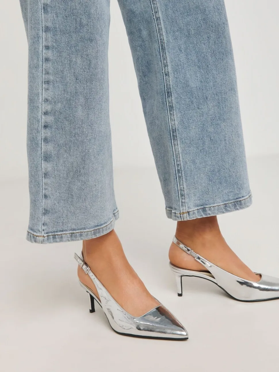 Zilver - Simply Be Slingback Court Shoes