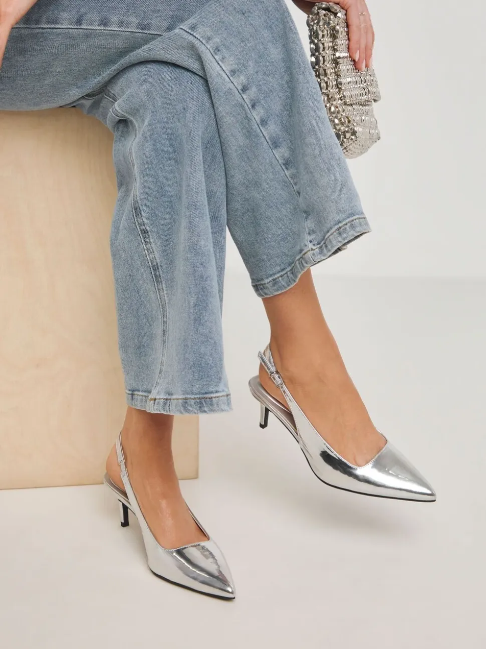 Zilver - Simply Be Slingback Court Shoes