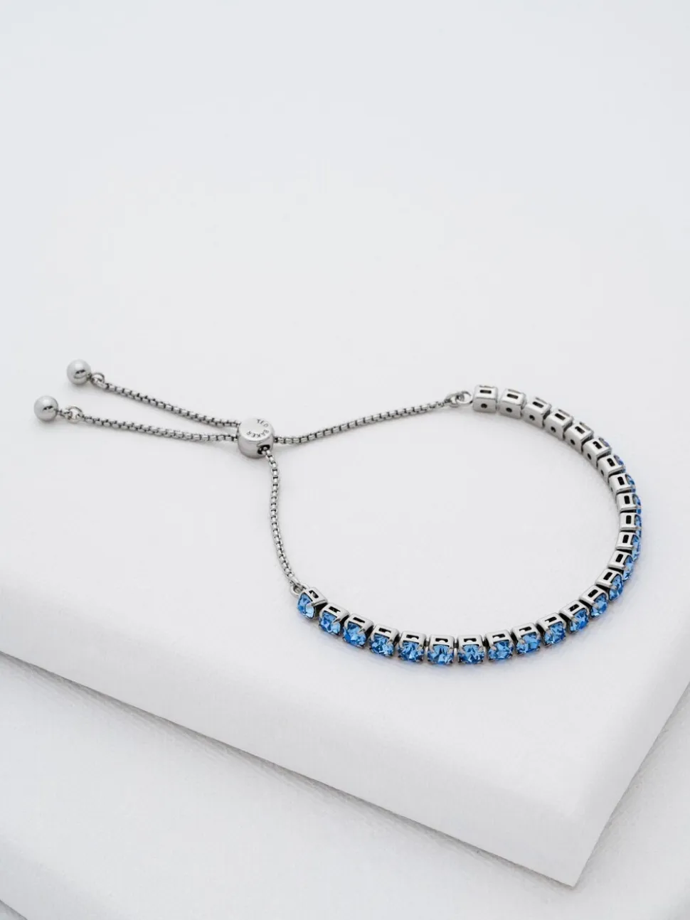 Zilver/blauw - Ted Baker Tone Melrah: Iconische kristallen schuifarmband, heldere kristallen