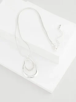 Zilverkleurig - Ketting met ovale gedraaide hanger