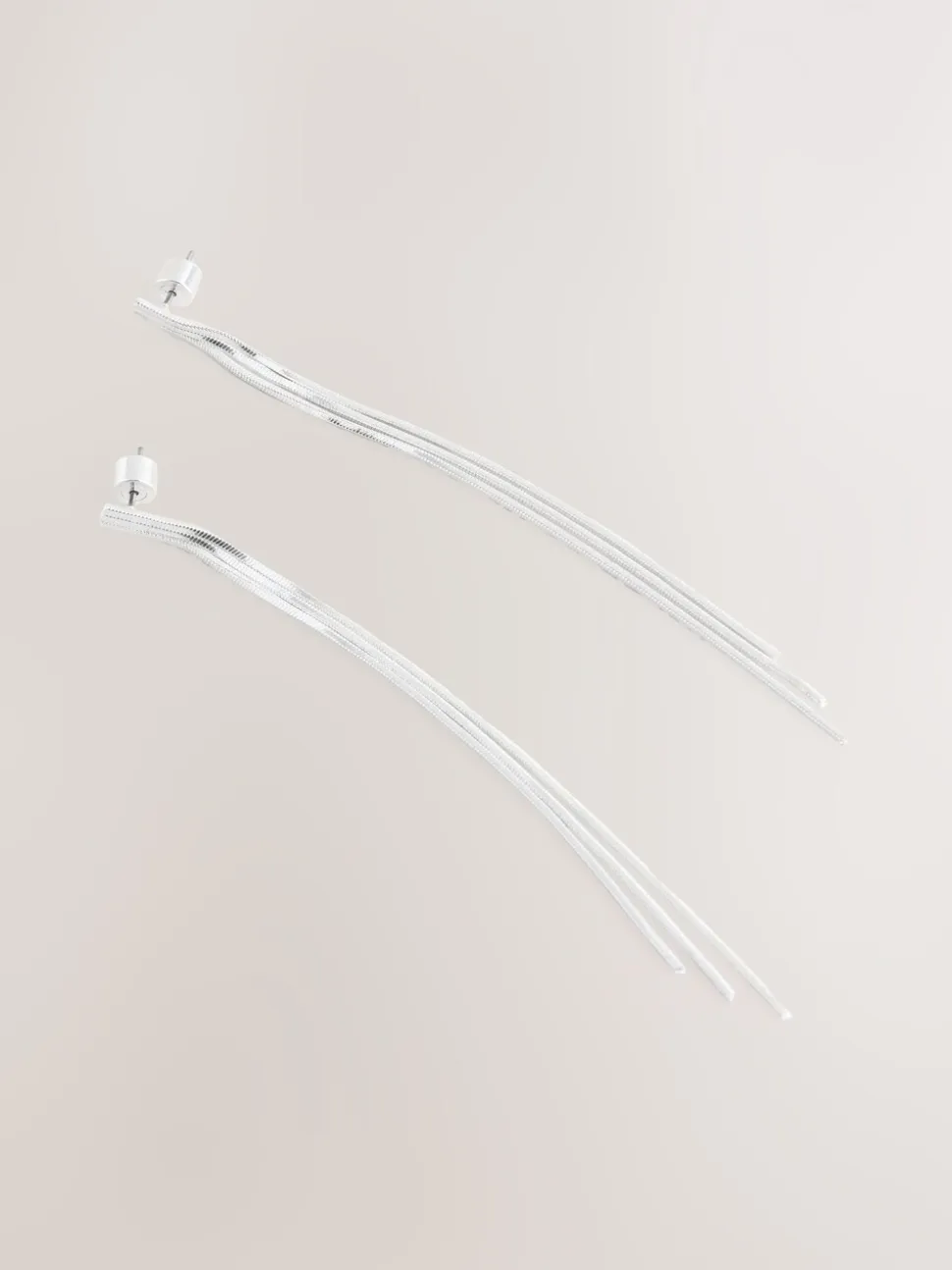 Zilverkleurig - Oorbellen met glinsterende hangers