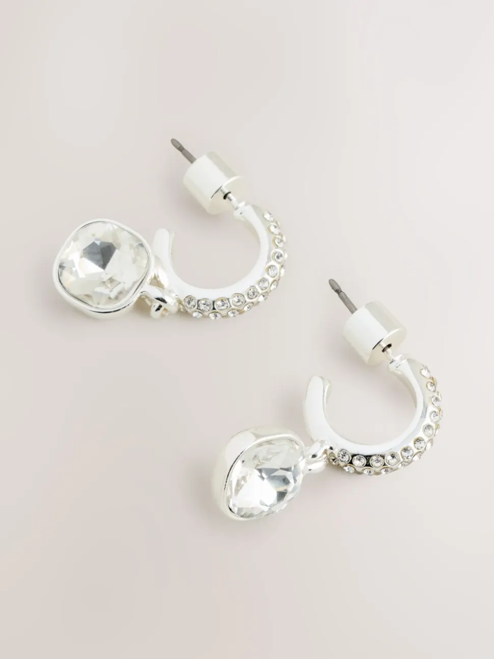 Zilverkleurig - Square Stone Drop Pavé Hoop Earrings