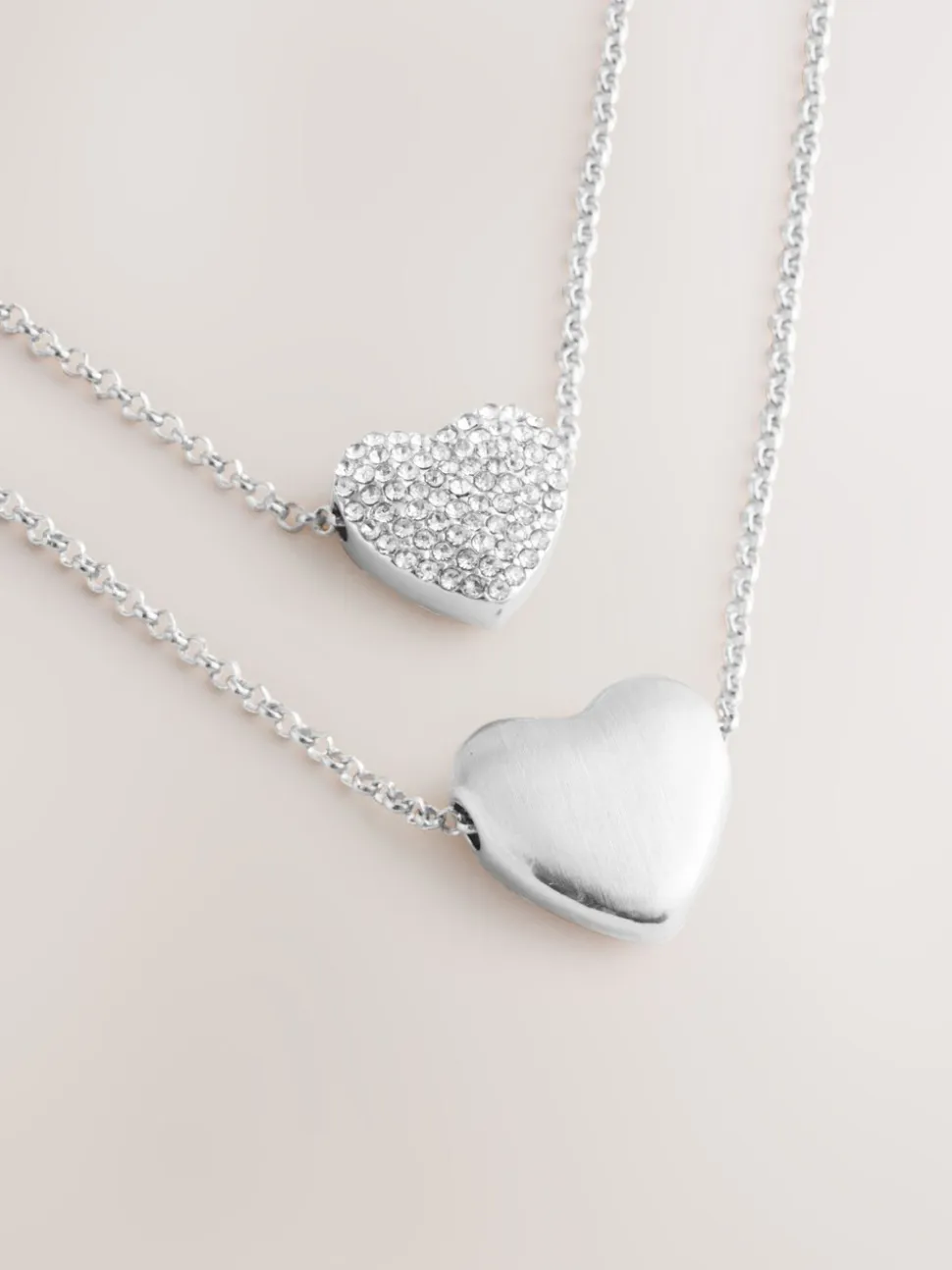 Zilverkleurig - Two Row Pavé Heart Necklace