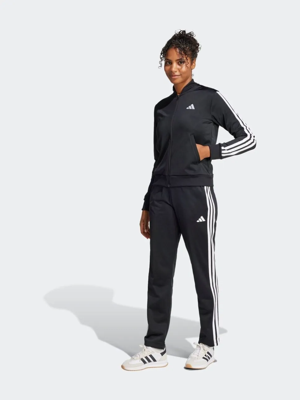 Zwart - adidas Essentials trainingspak met 3 strepen