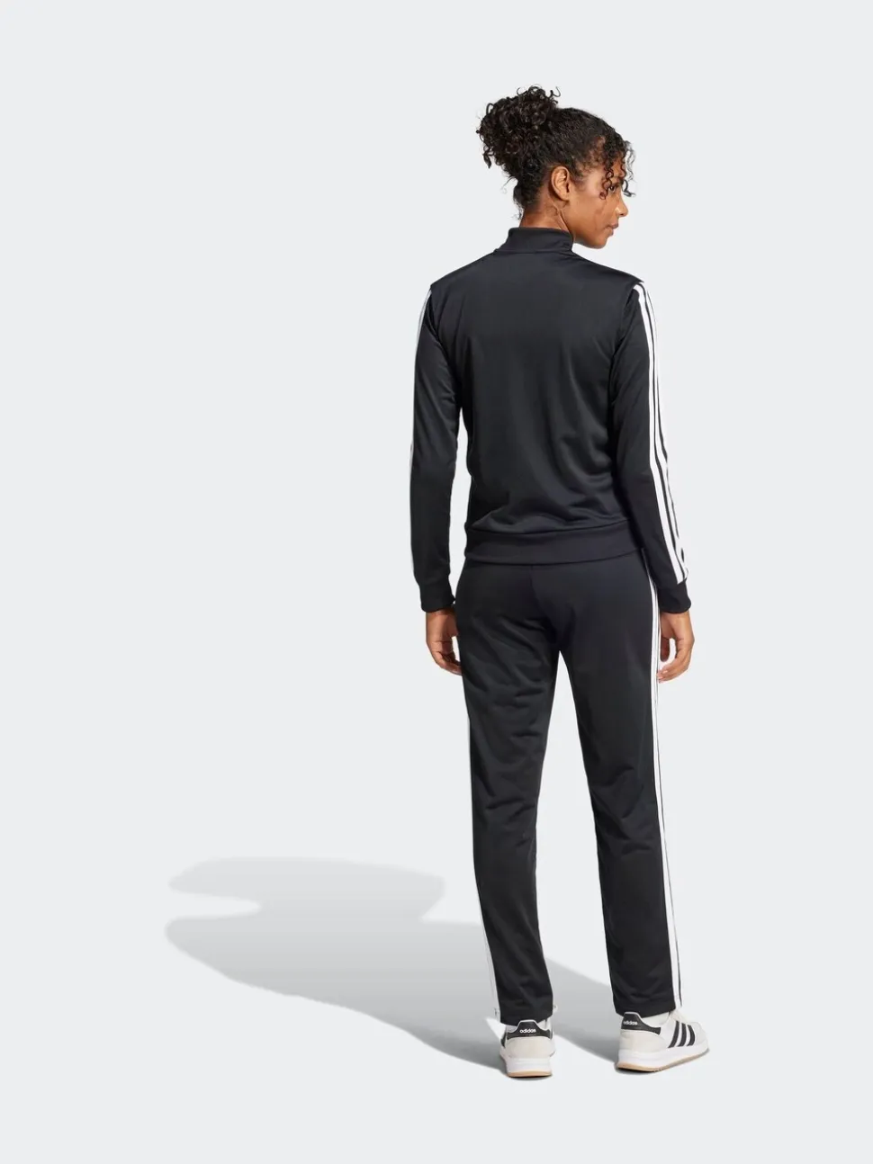 Zwart - adidas Essentials trainingspak met 3 strepen