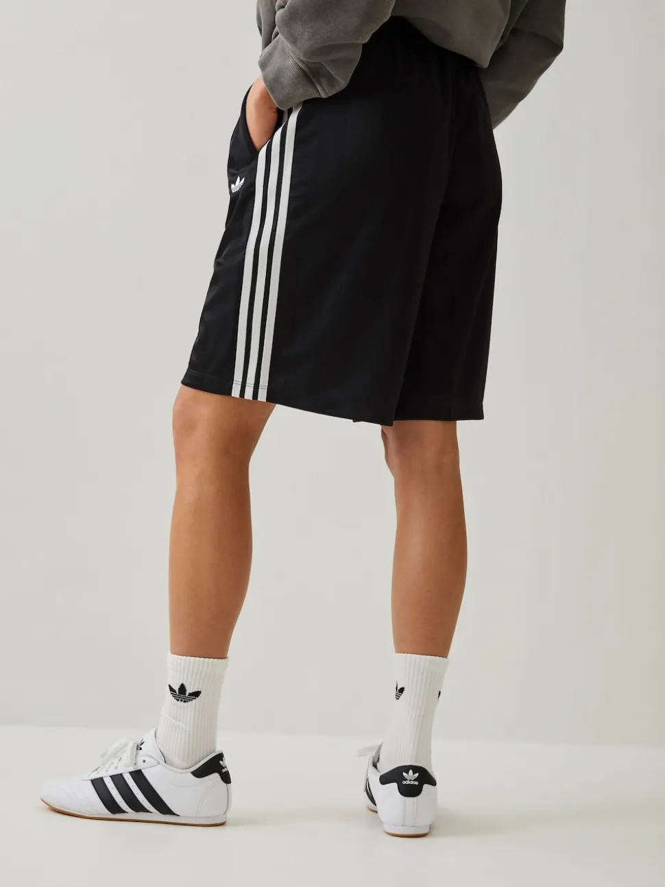 Zwart - adidas Originals 3-Stripes Jaquard Shorts