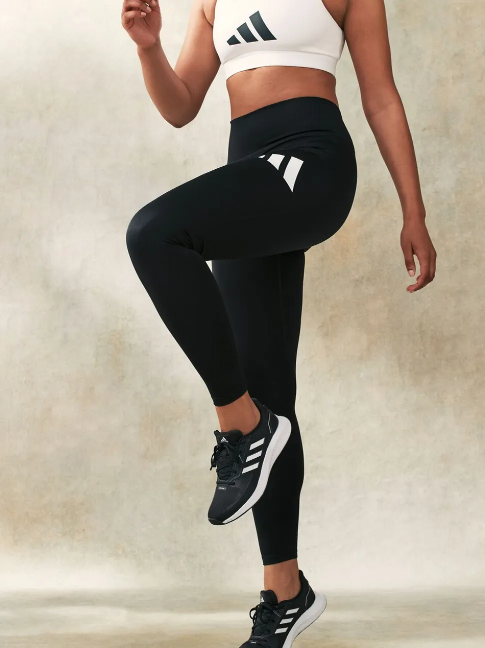 Zwart - adidas Train Essential lange legging met groot logo