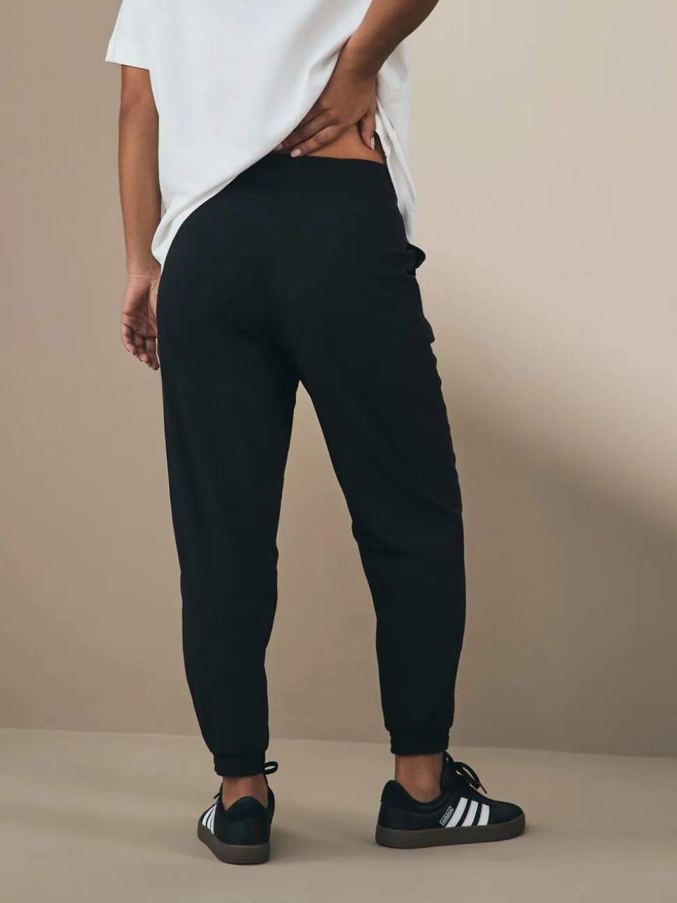 Zwart - adidas Train Essentials joggingbroek