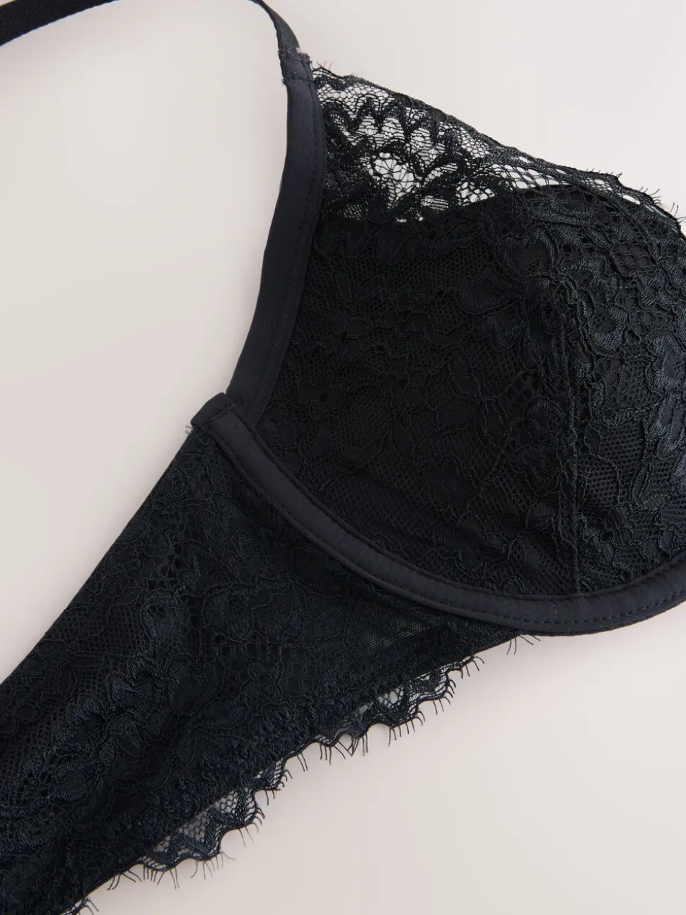 Zwart - A-E Lace Bra