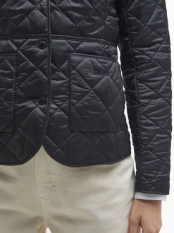 Zwart - Barbour® - Deveron in schuine ruit doorgestikt lichtgewicht jack