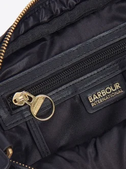 Zwart - Barbour® International gewatteerde Sloane crossbodytas
