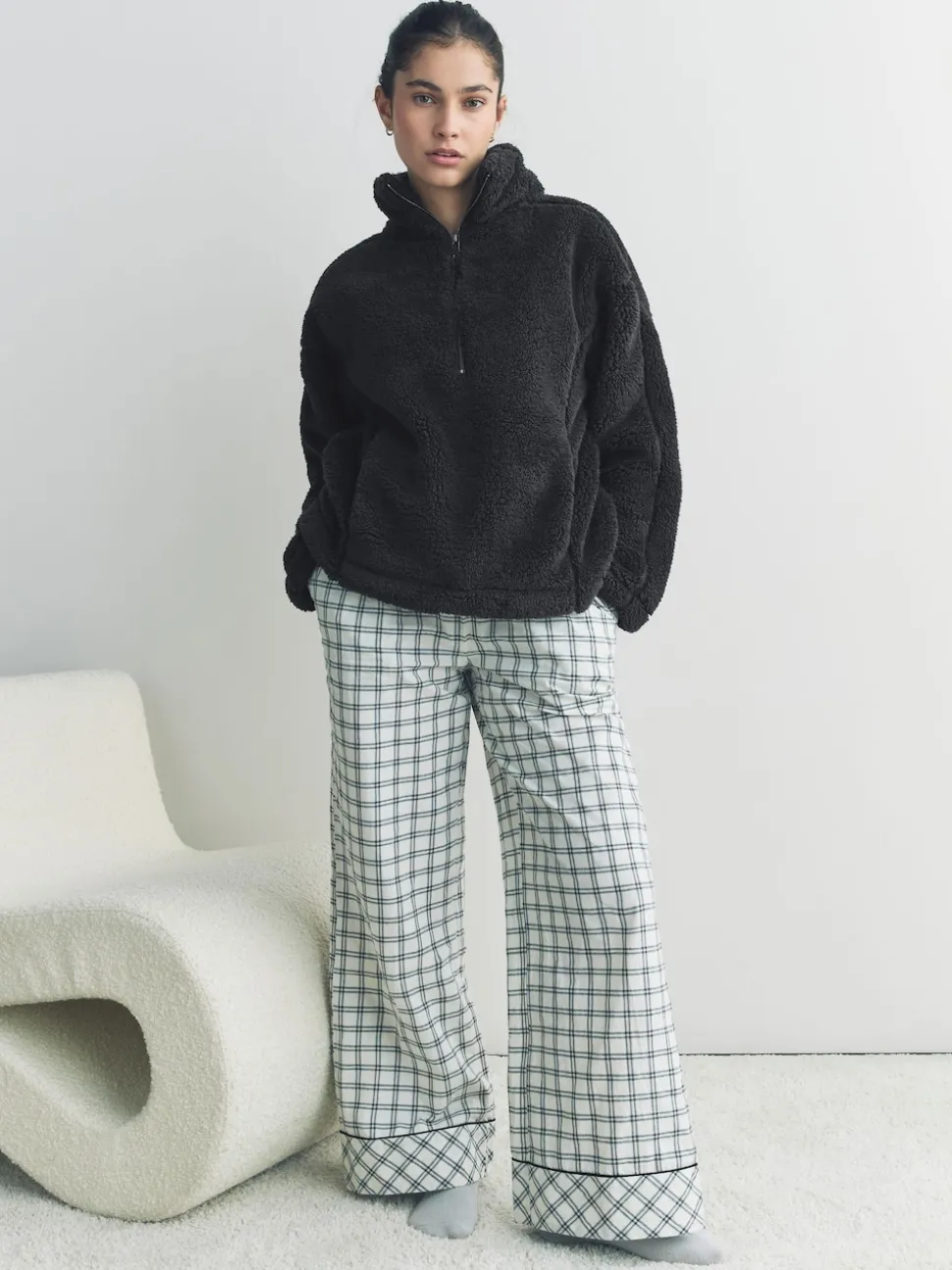 Zwart - Borg fleece met korte rits