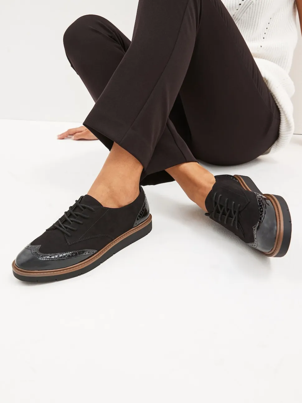 Zwart - Brogue Lace Up Chunky Sole Shoes