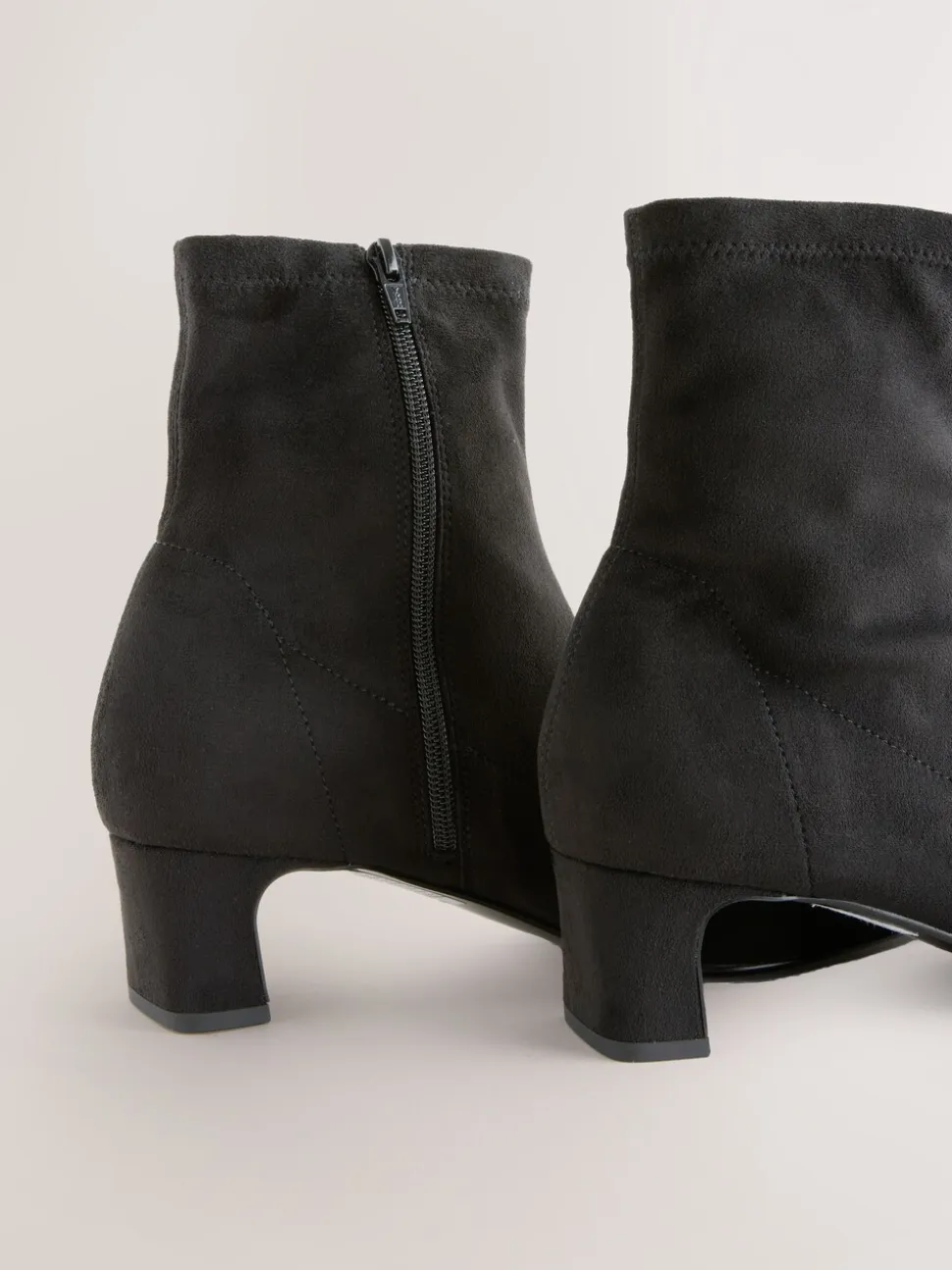 Zwart - Chisel Toe Block Heel Sock Boots
