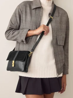 Zwart - Crossbodytas met imitatie krokodillenleer