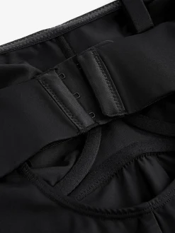 Zwart - DD+ minimaliserende buikcorrigerend ondergoed met bandeau en pijpjes