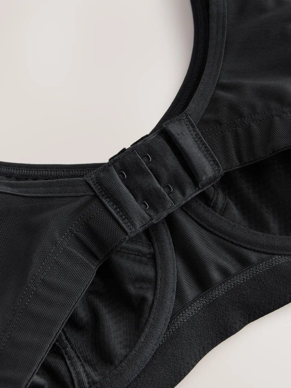 Zwart - DD+ Non Pad Full Cup Dry Tech High Impact Sports Bra