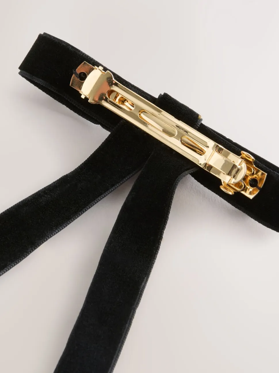 Zwart - Embellished Velvet Bow Hair Barrette