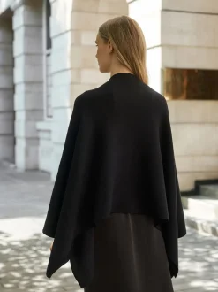 Zwart - Fine Knit Cape Poncho