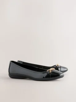 Zwart - Forever Comfort® ballerina's met ketting en hardware