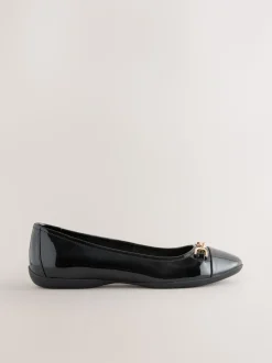 Zwart - Forever Comfort® ballerina's met ketting en hardware