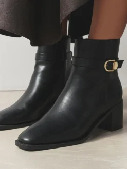 Zwart - Forever Comfort® Buckle Trim Block Heel Ankle Boots