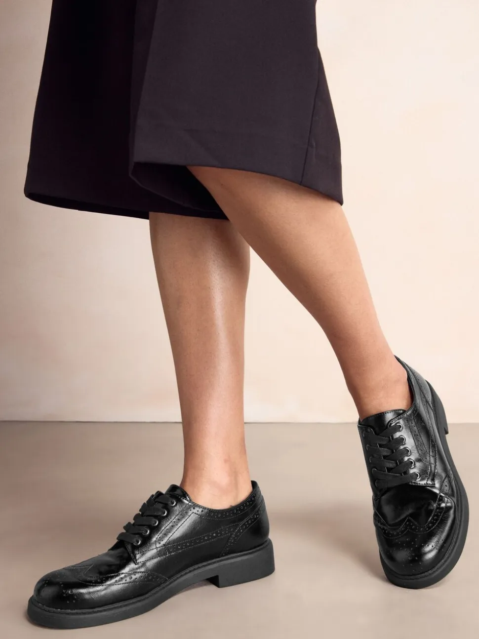 Zwart - Forever Comfort® Chunky Brogue Lace Up Shoes