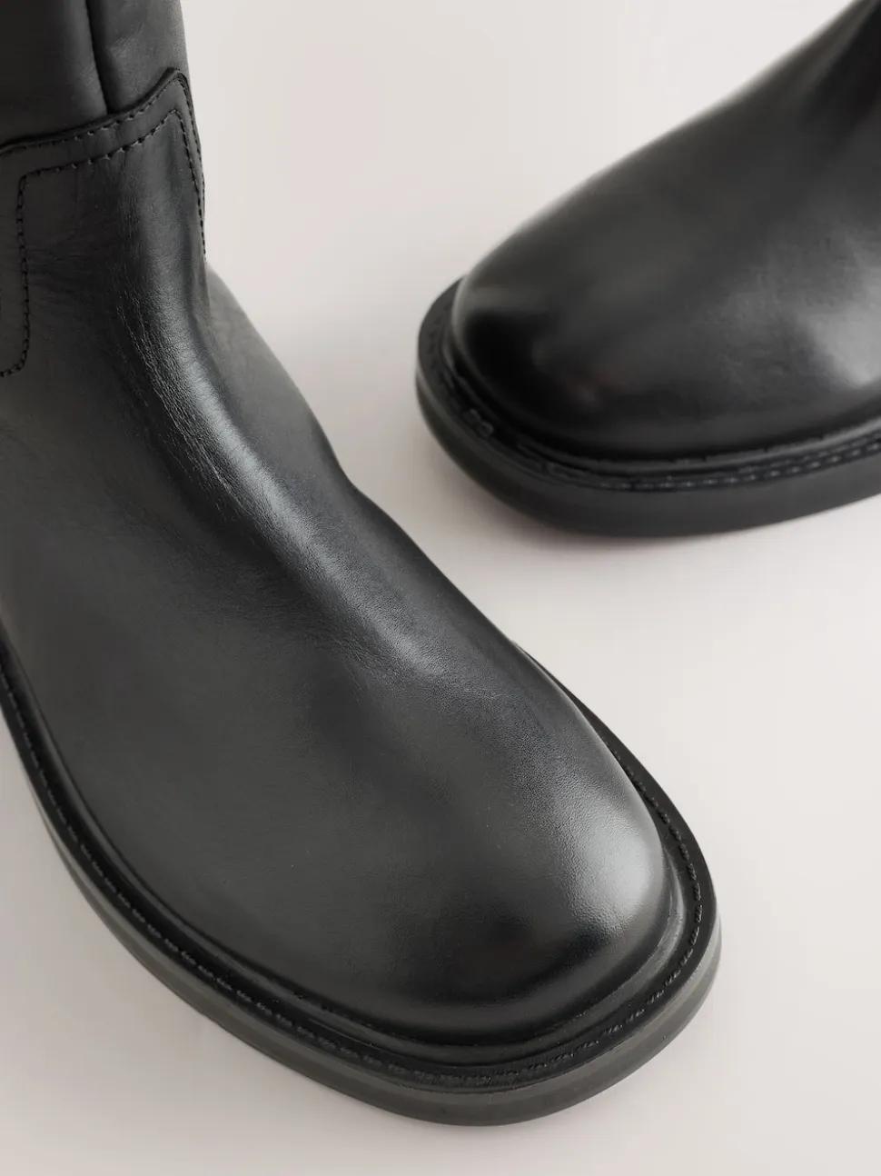 Zwart - Forever Comfort® leren kniehoge laarzen met ronde neus en plateauzool