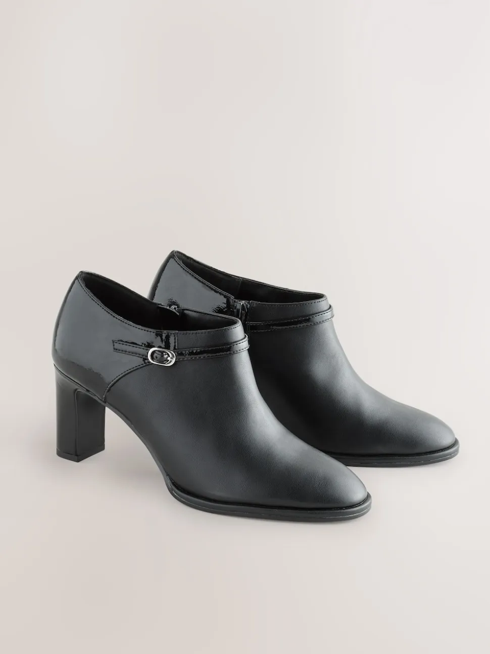 Zwart - Forever Comfort® Round Toe Block Heel Buckle Detail Shoe Boots