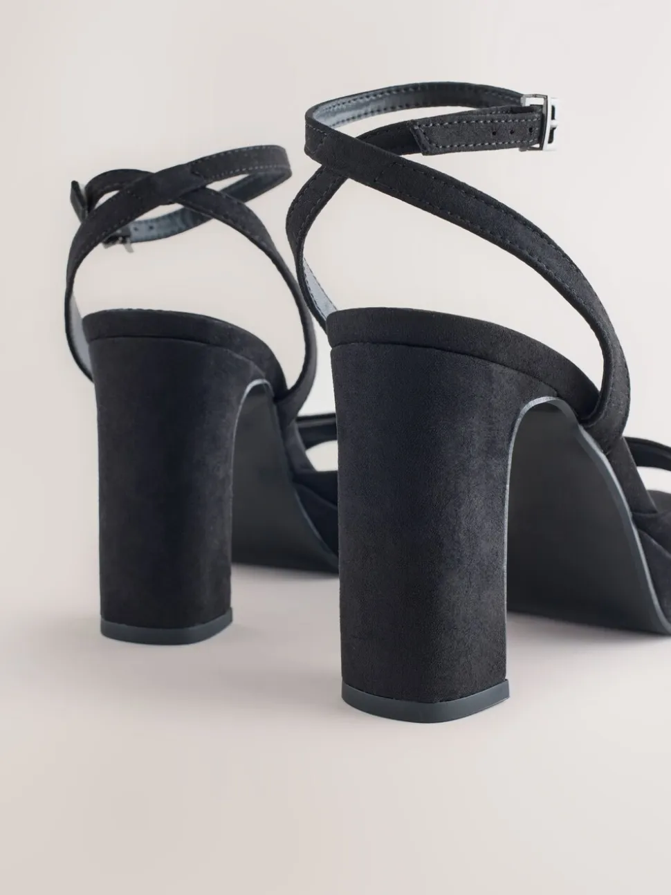 Zwart - Forever Comfort® Round Toe Platform Heeled Sandals