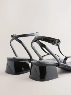 Zwart - Forever Comfort® sandalen met lage blokhak en bandjes