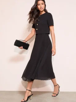 Zwart - Friends Like These Button Down 2-In-1 Pleated Dress