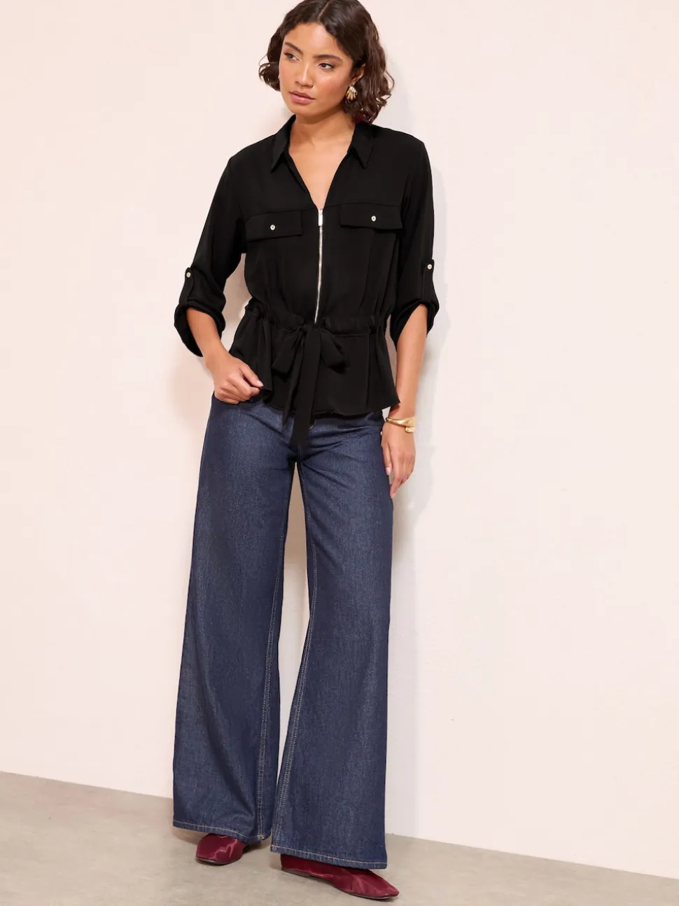 Zwart - Friends Like These Utility Style Tie Waist Shirt