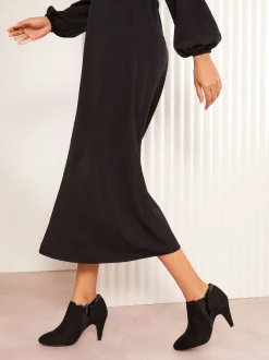Zwart - Friends Like These Mid Heel Mix Material Ankle Boots