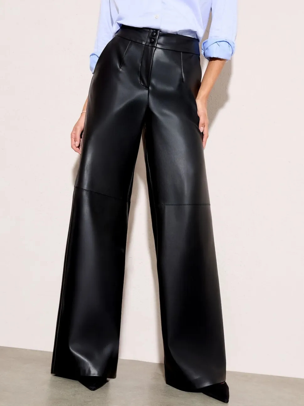 Zwart - Friends Like These X Lucy Mecklenburgh Faux Leather Tailored Wide Leg Trousers